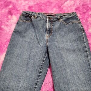 Gloria Vanderbilt Amanda‎ Jeans Size 8 Mid Rise Blue Stretch